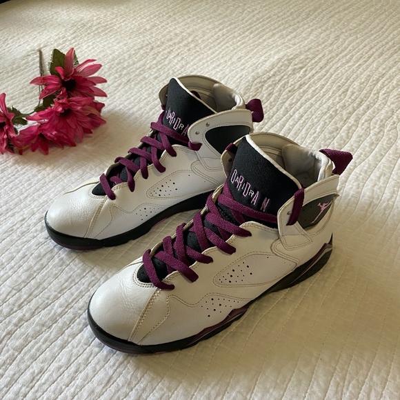 EUC Air Jordan 7 Retro “Fuchsia Glow” 442960-127 Size 7.5Y/ Women's 8.5 - Picture 2 of 15